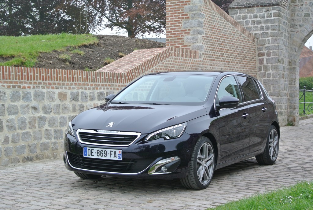 Peugeot 308&308SW Drive in France_2014_Hong Boon How (19)
