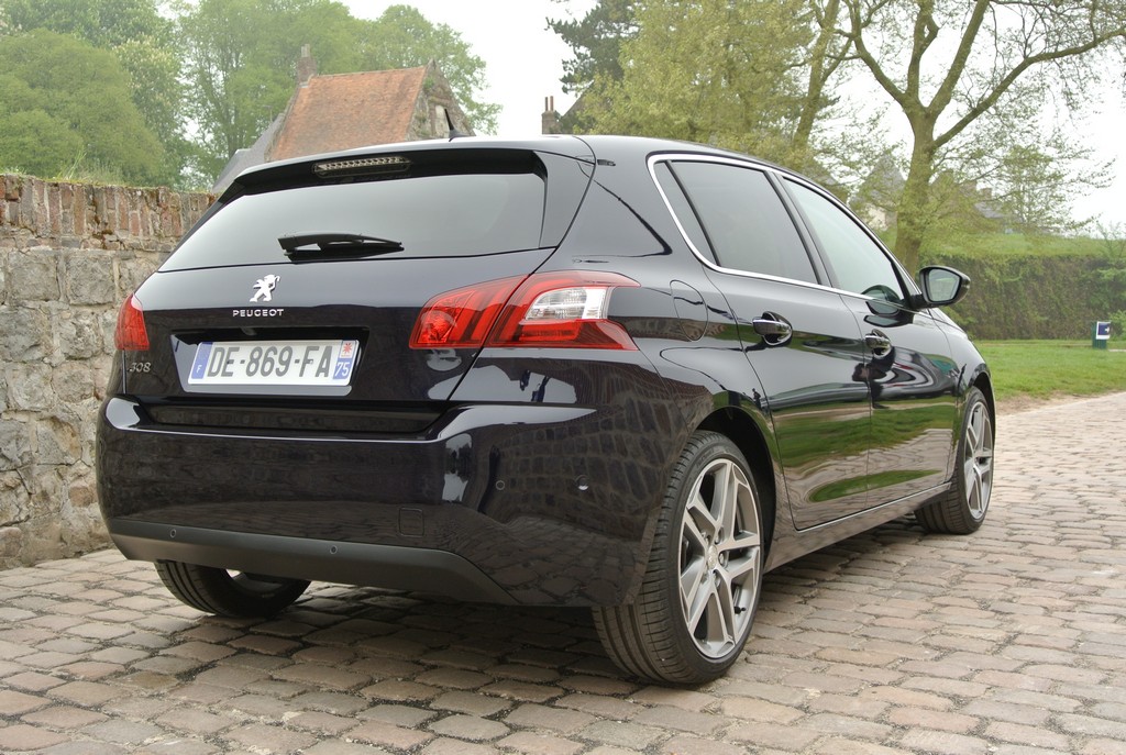 Peugeot 308&308SW Drive in France_2014_Hong Boon How (22)