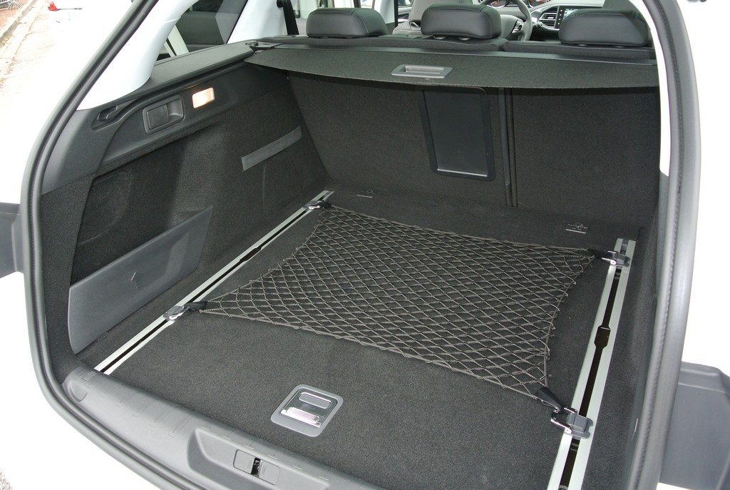 Peugeot 308&308SW Drive in France_2014_Hong Boon How (4)