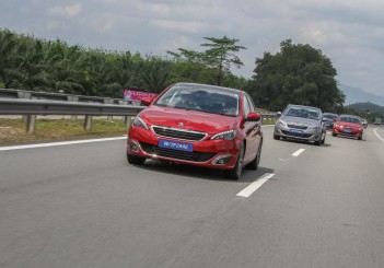 2015 Peugeot 308 (3)