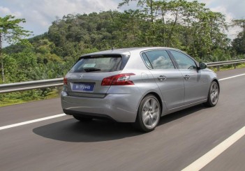 2015 Peugeot 308_extra (3)