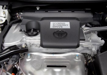 Toyota Camry Hybrid - 20