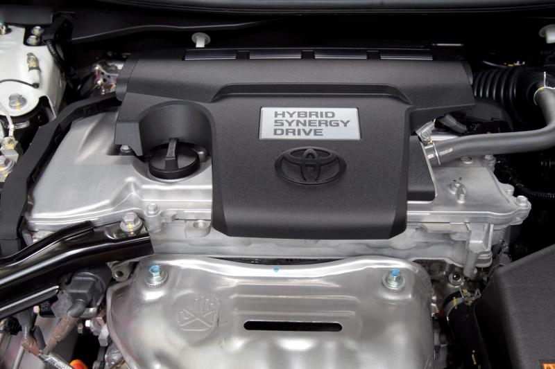 Toyota Camry Hybrid - 20