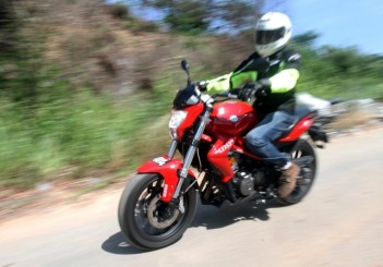 Benelli TNT 300 (15)