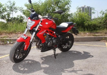 Benelli TNT 300 (18)