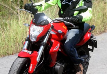 Benelli TNT 300 (19)