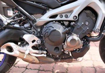 Yamaha MT-09 - 03