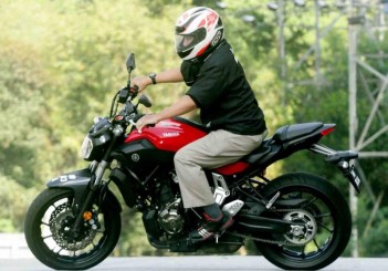 Yamaha MT-07 - 01
