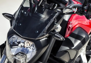 Yamaha MT-07 - 06