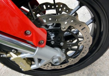 Aprillia Shiver 750 - 15