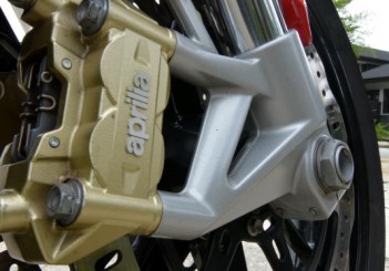 Aprillia Shiver 750 - 16