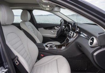 Mercedes-Benz C 350 e (W205) - 16