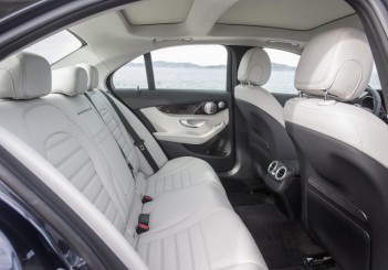 Mercedes-Benz C 350 e (W205) - 17