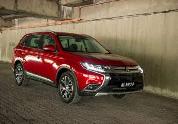 Mitsubishi Outlander - 01