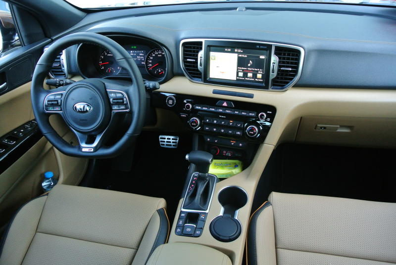 Kia Sportage - 16