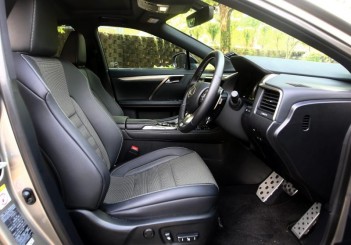 Lexus RX 200t F SPORT - 30