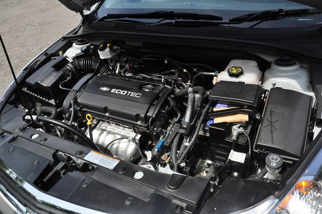 Chevrolet Cruze Sport - 28