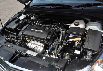 Chevrolet Cruze Sport - 28