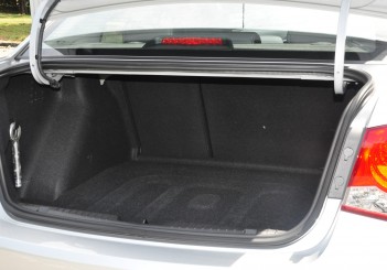 Chevrolet Cruze Sport - 30