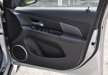 Chevrolet Cruze Sport - 32