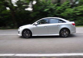 Chevrolet Cruze Sport - 70