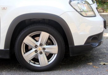 Chevrolet Orlando - 22