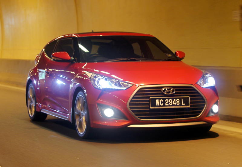 Hyundai Veloster Turbo - 03