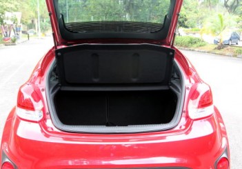 Hyundai Veloster Turbo - 08