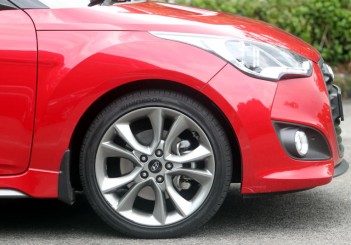 Hyundai Veloster Turbo - 10