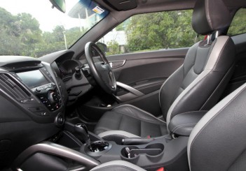 Hyundai Veloster Turbo - 14