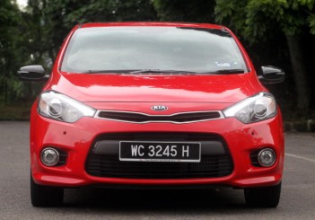 Kia Cerato Koup - 02