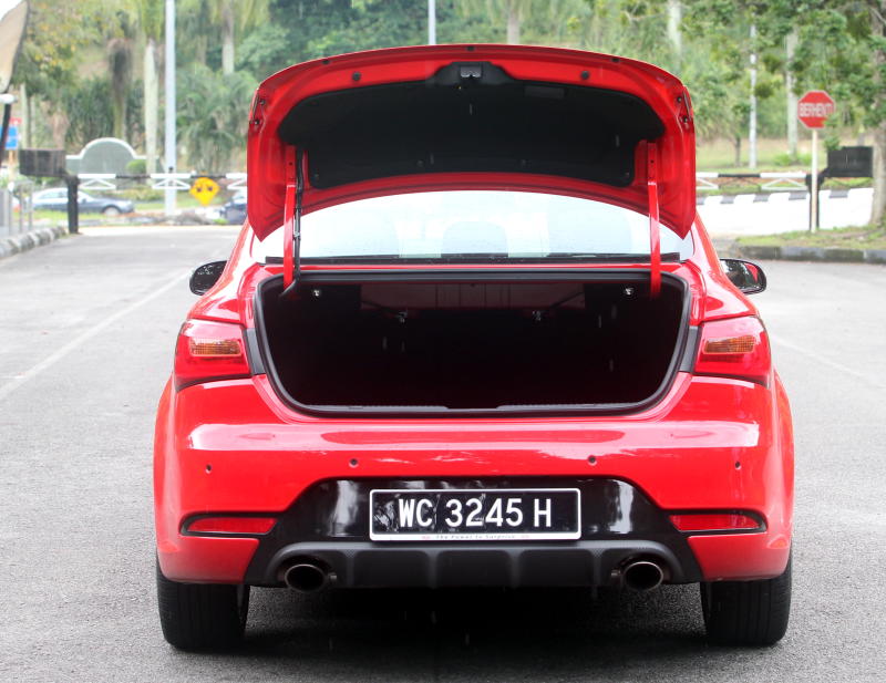 Kia Cerato Koup - 06