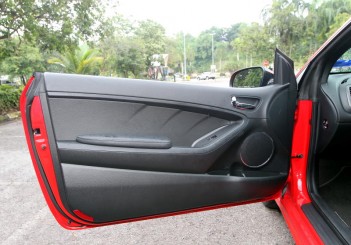 Kia Cerato Koup - 11