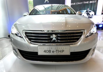 Peugeot 408 e-THP (16)