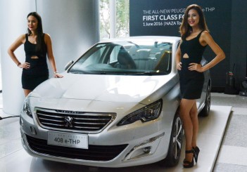Peugeot 408 e-THP (9)