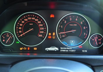 BMW 330e iPerformance - 104