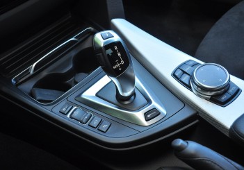 BMW 330e iPerformance - 106