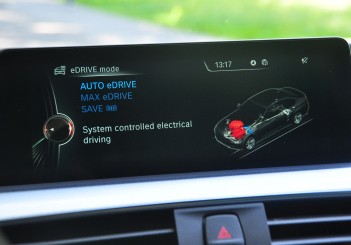 BMW 330e iPerformance - 116