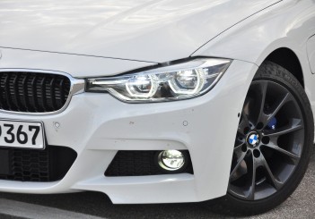 BMW 330e iPerformance - 25