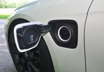 BMW 330e iPerformance - 30
