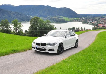 BMW 330e iPerformance - 34