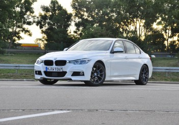 BMW 330e iPerformance - 41