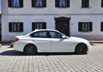 BMW 330e iPerformance - 53