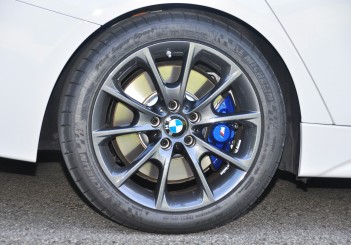 BMW 330e iPerformance - 56