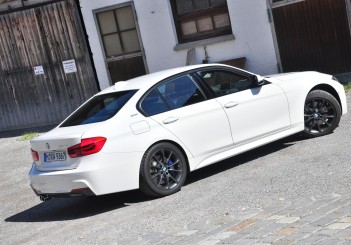 BMW 330e iPerformance - 62