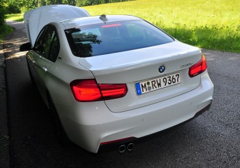 BMW 330e iPerformance - 78