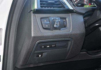 BMW 330e iPerformance - 90
