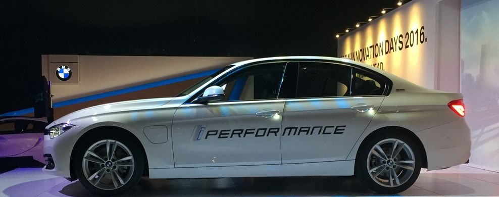 BMW 330e_Aug 2016_2 (8)