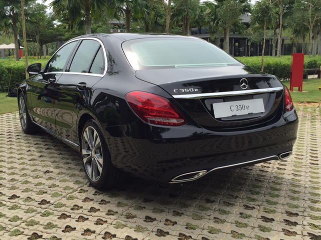 Mercedes-Benz C 350 e - 04