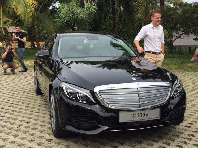 Mercedes-Benz C 350 e - 13